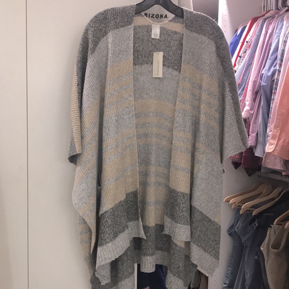 NWT Grey Tan Francesca’s Sweater Shawl